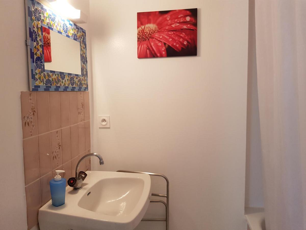 Acacias Hotel Motel ヴァンデ・モンタリヴェ エクステリア 写真